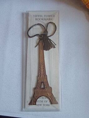 Vintage Metropolitan Museum Of Art Souvenir Eiffel Tower Metal Bookmark New